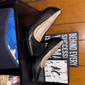 Unisa Black Heels Classic Design